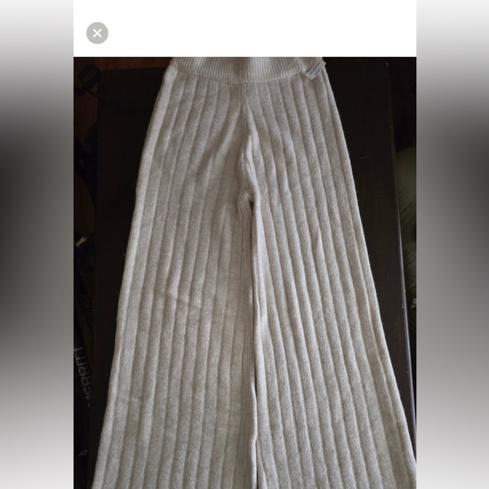 Cozy Ribbed Crewneck Sweater and pants  set! !! - Picture 2 of 2